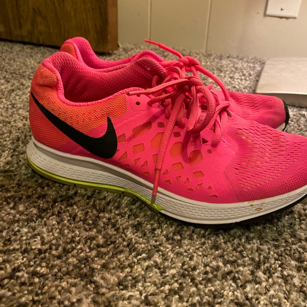 Pink Nike Pegasus 31 - Picture 5 of 6